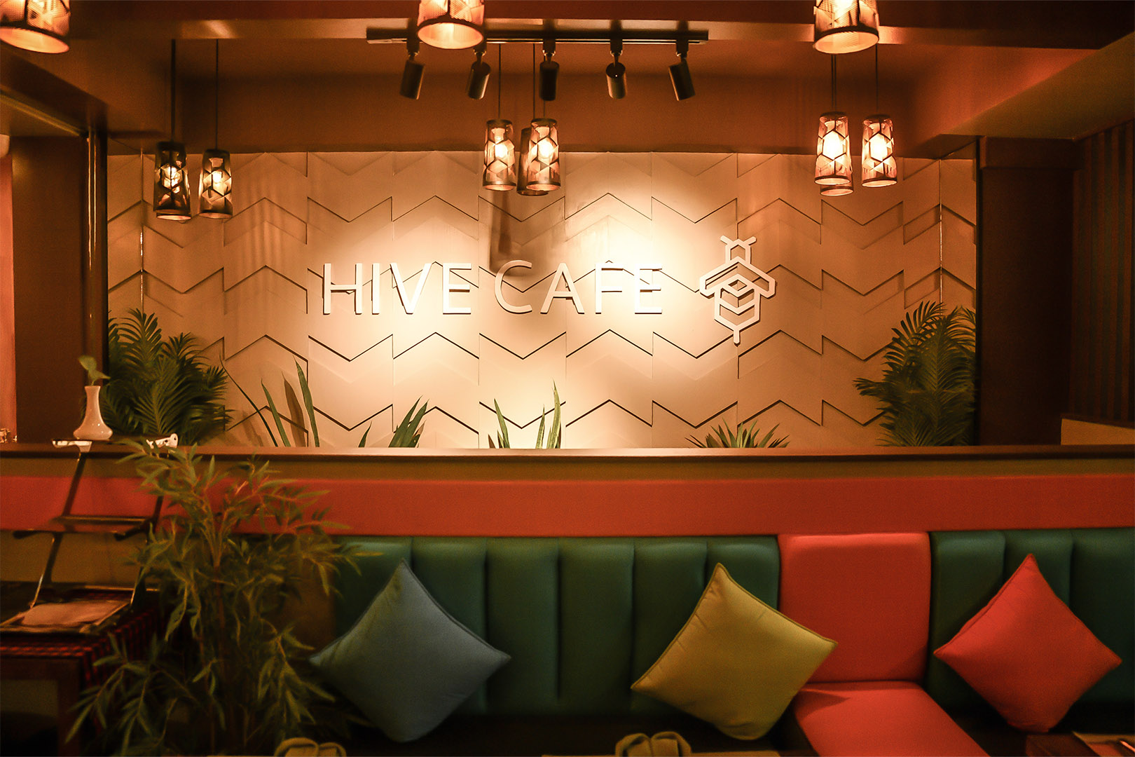 Beehive Central Hotel